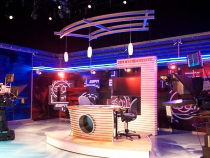 espnwest03_050509-engadgethd-1080p-60-hd-hdtv