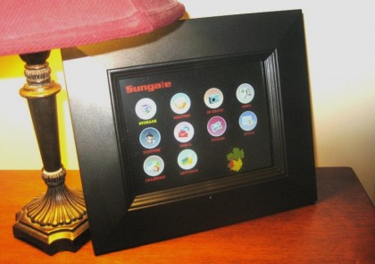 Sungale Wi-Fi photo frame with widgets