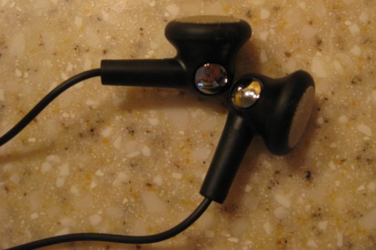 palm-pre-earbuds