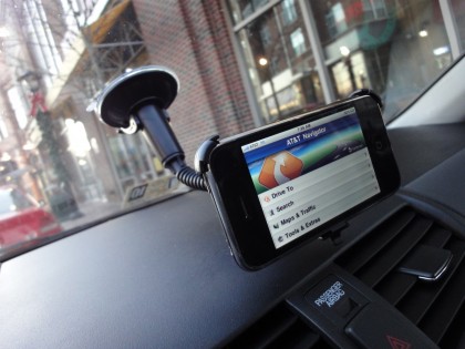 owc-iphone-car-mount2