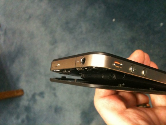 The Case of the Expanding iPhone 4 Battery