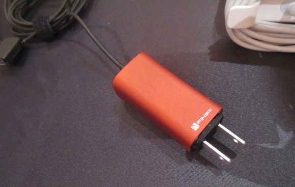 FINsix laptop charger